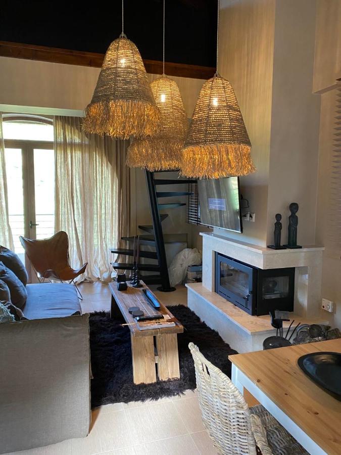 Luxurious Maisonette In The Countryside With A Pool Kalawrita Zewnętrze zdjęcie
